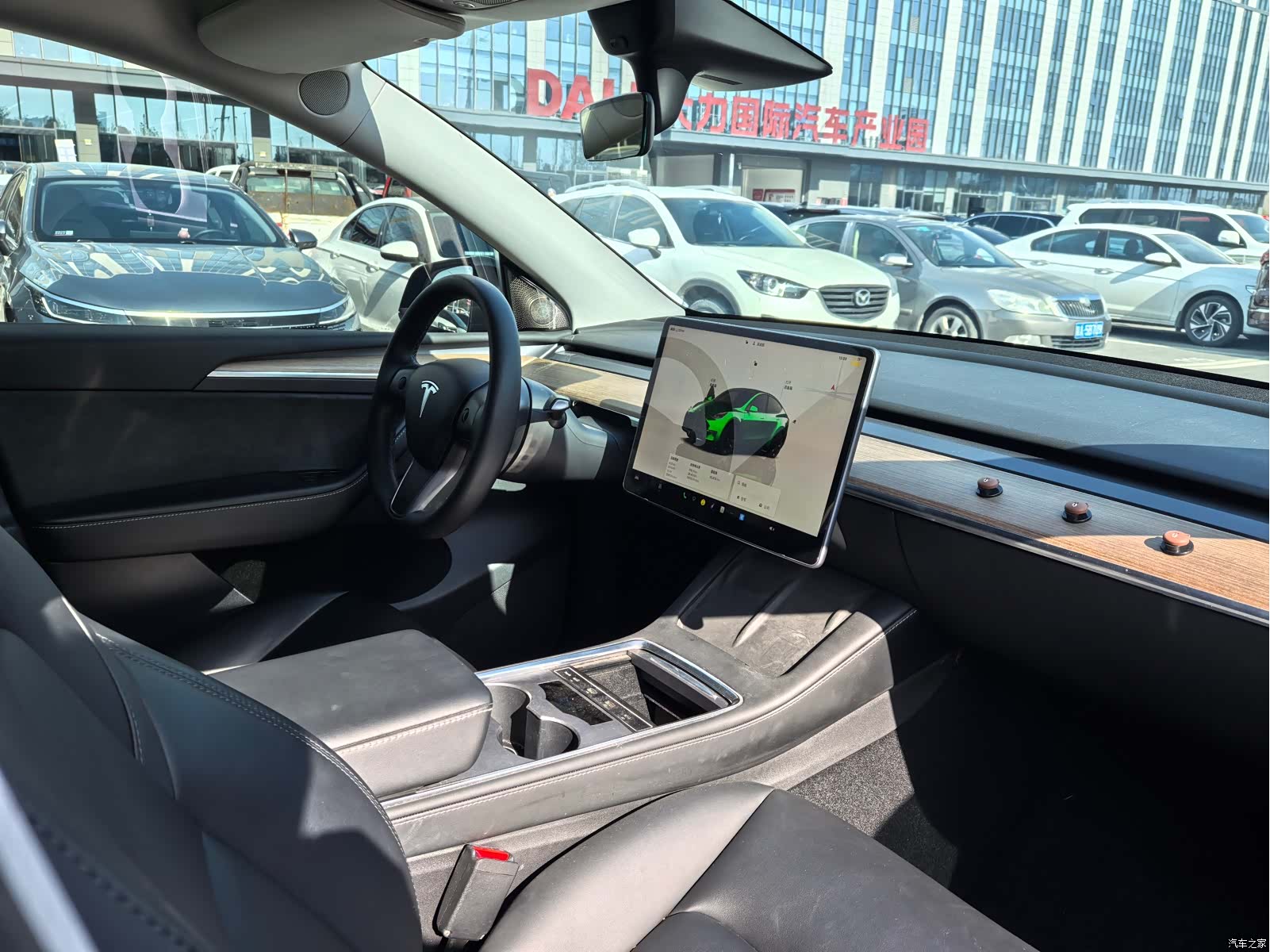 Tesla Model Y, 2022 18