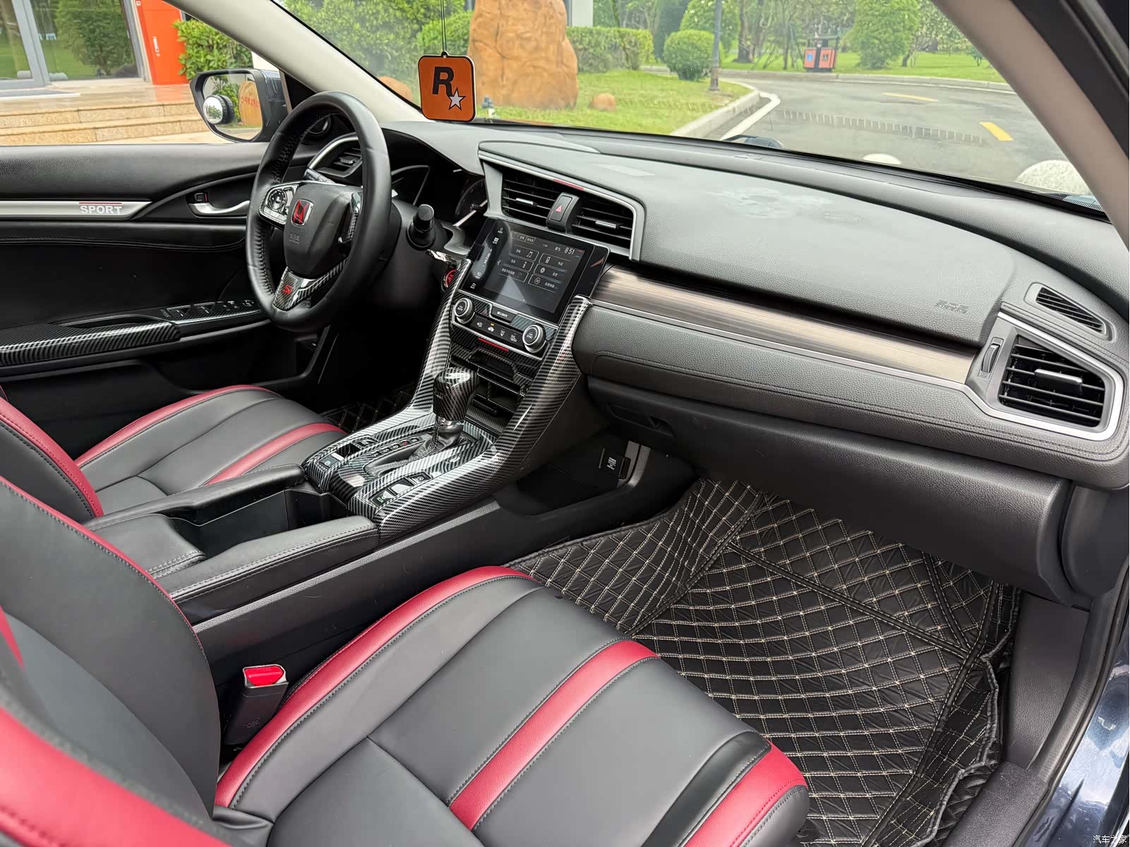 Honda Civic, 2019 16