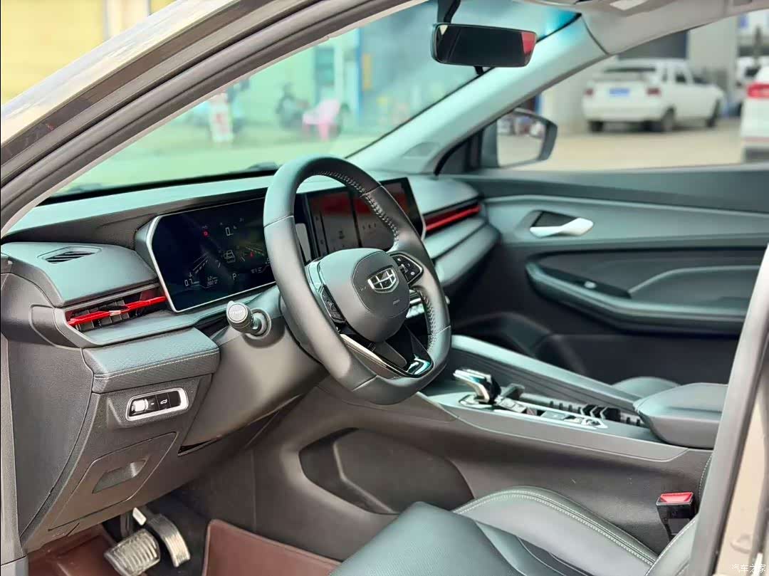 Geely Binray, 2022 7
