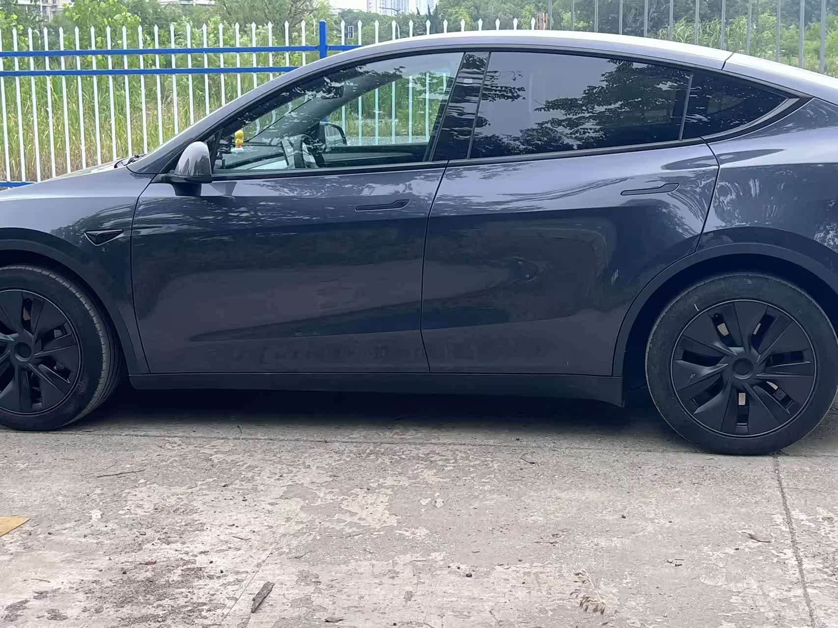 Tesla Model Y, 2024 11