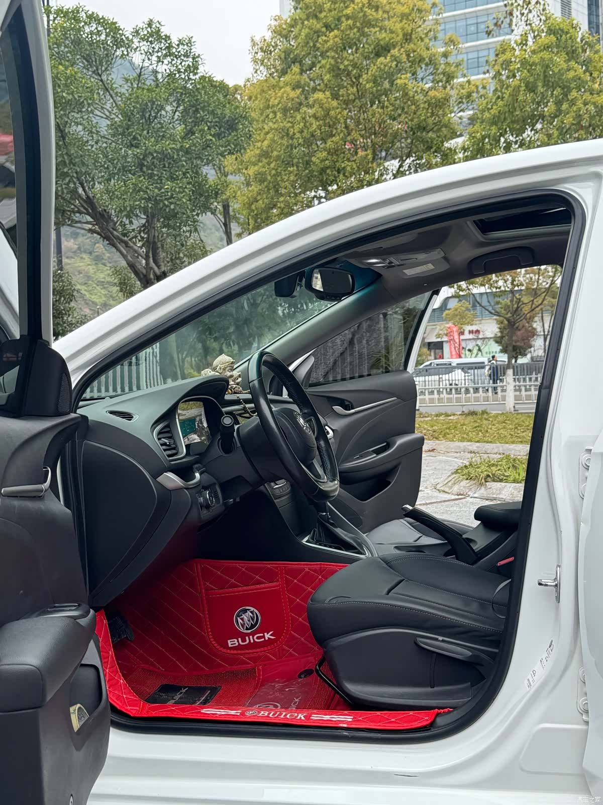 Buick V, 2019 17