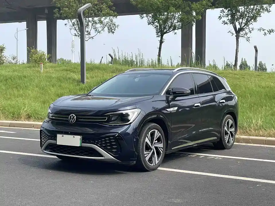 Volkswagen ID.6 CROZZ