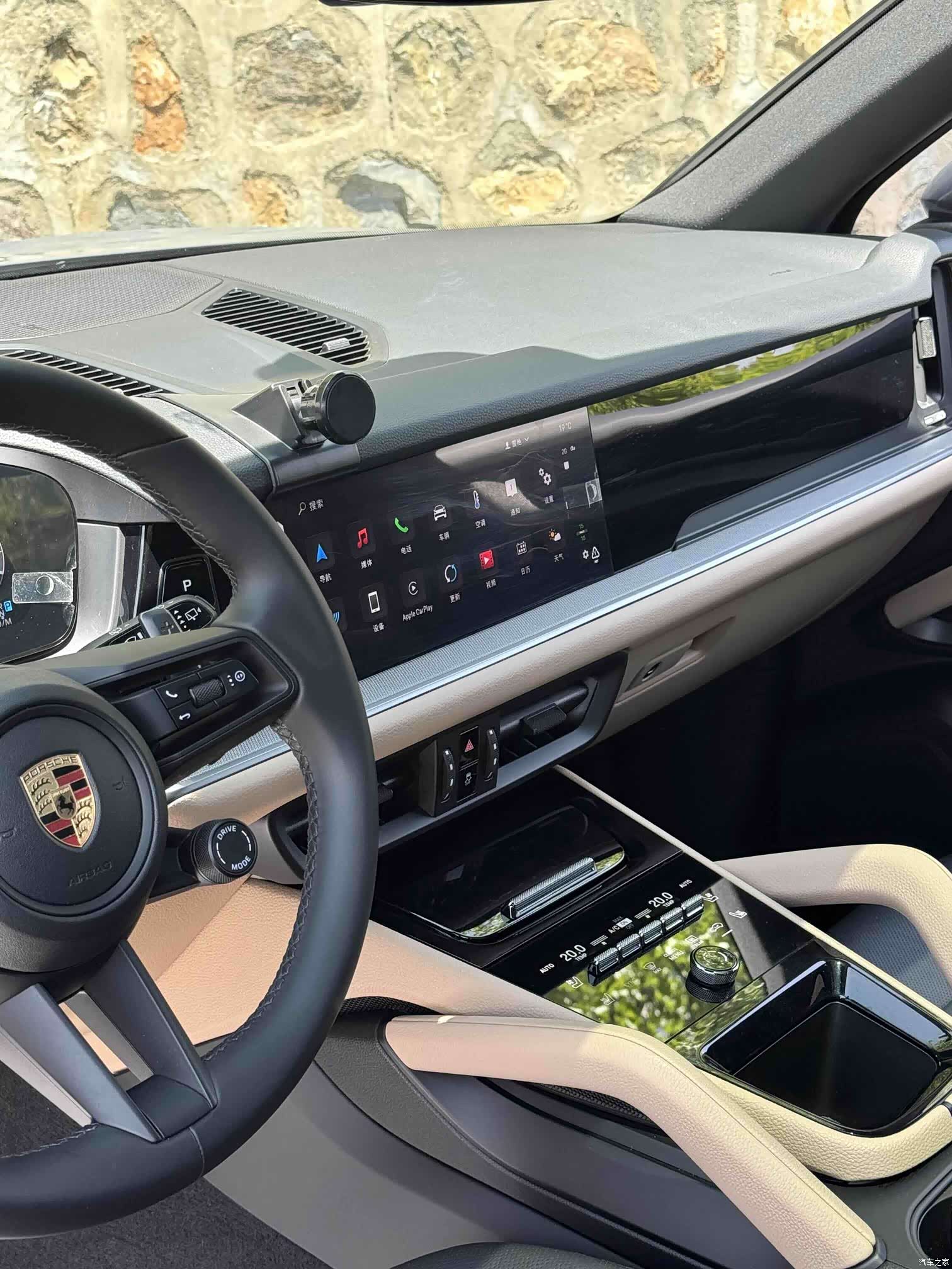 Porsche Cayenne, 2024 12