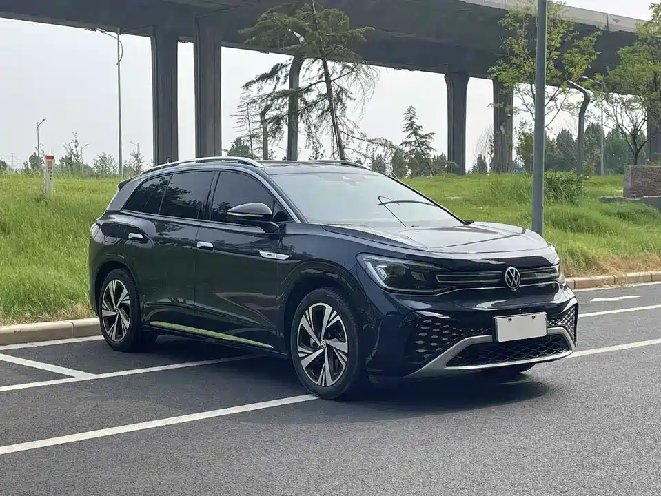 Volkswagen ID.6 CROZZ