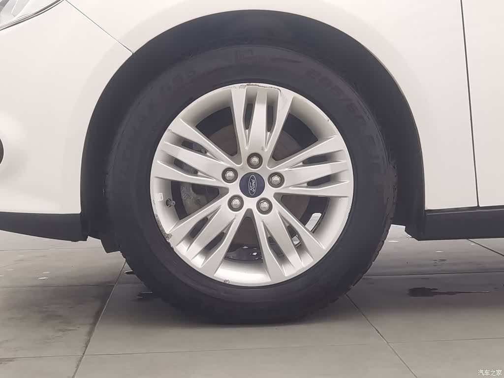 Ford Focus, 2015 17