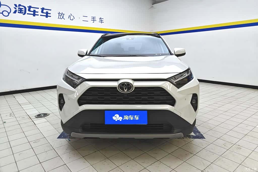 Toyota RAV4, 2024 2