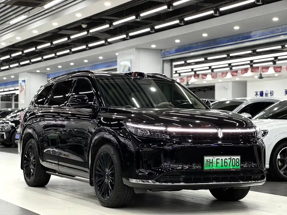 AITO Ask the world M7