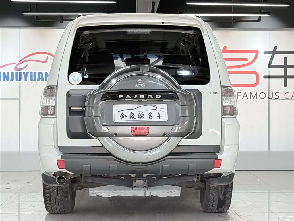 Mitsubishi Pajero, 2016 все фото