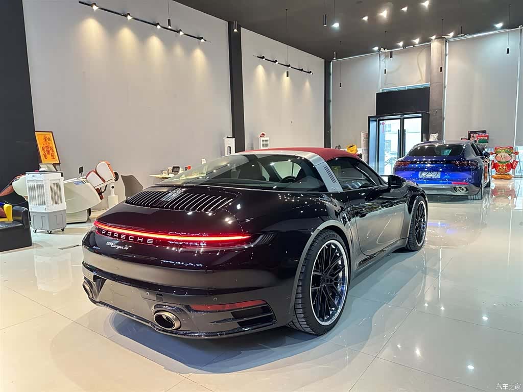Porsche 911, 2024 7