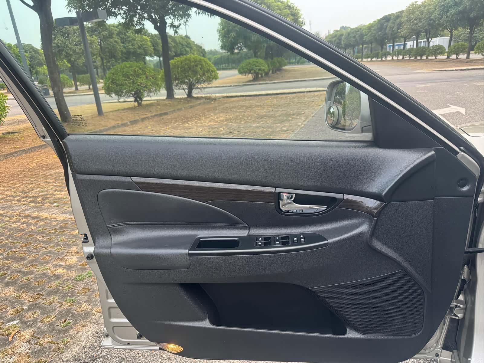 Changan V, 2016 17