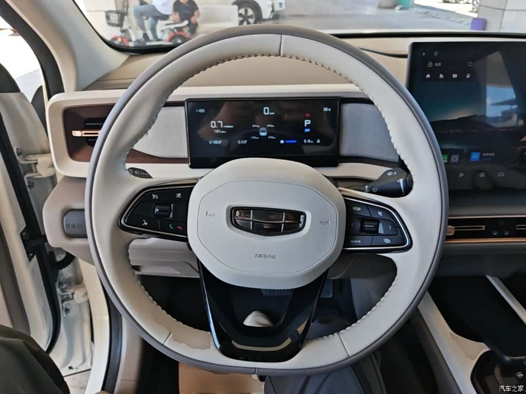 Geely Icon, 2025 11