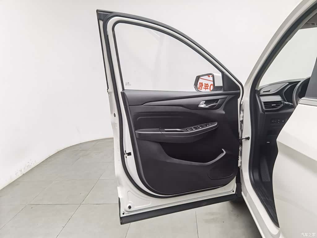 Wuling Hongguang, 2019 8