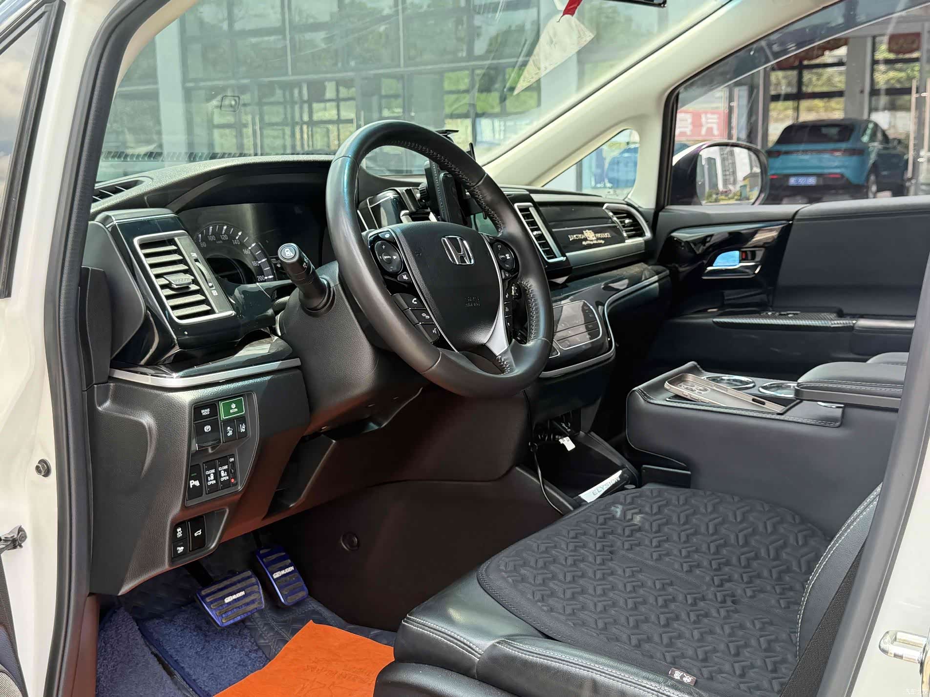 Honda Elysion, 2021 4