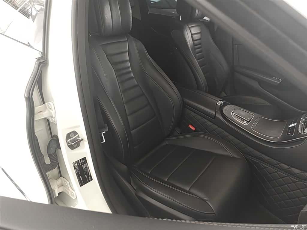 Mercedes-Benz E-Class, 2019 25