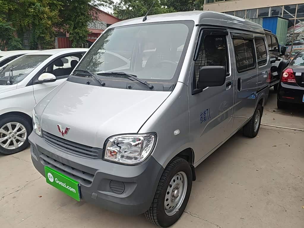 Wuling Sunshine 2023 1.5L 5/7 мест