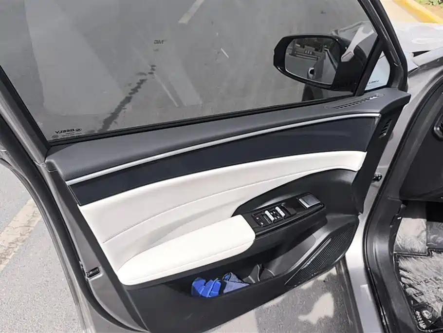 Geely Galaxy Galaxy L7