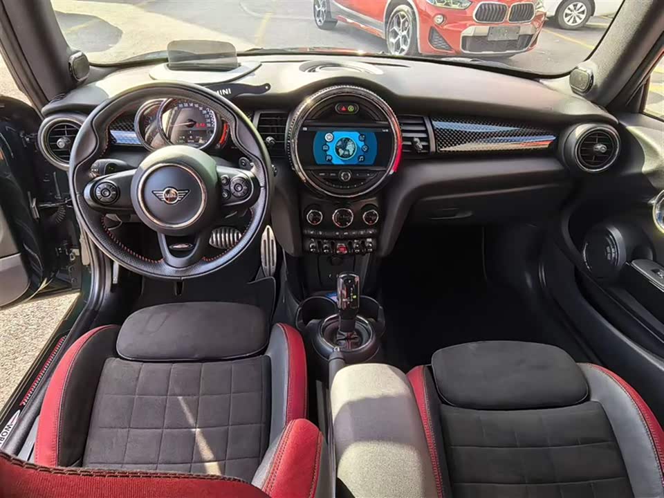 MINI JCW