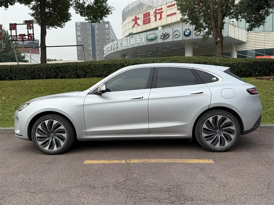 AITO Ask the world M5