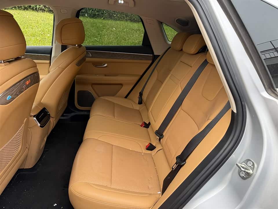 AITO Ask the world M5