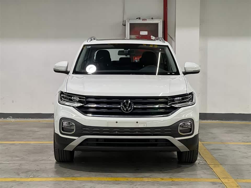 Volkswagen Exploring the shadow