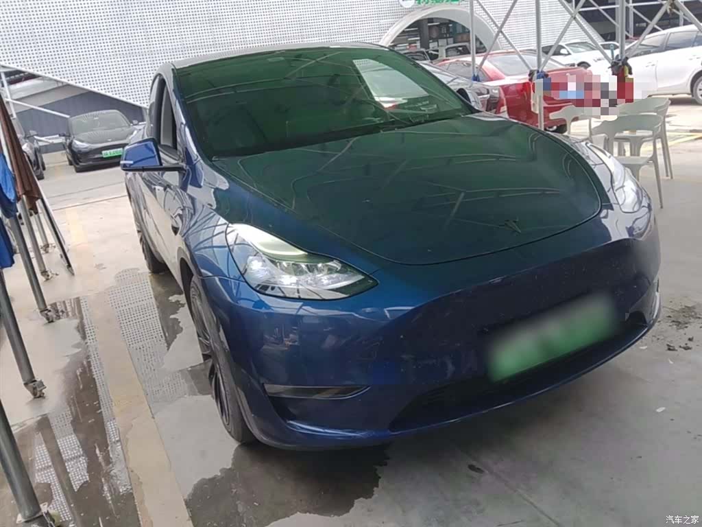 Tesla Model Y, 2021 4