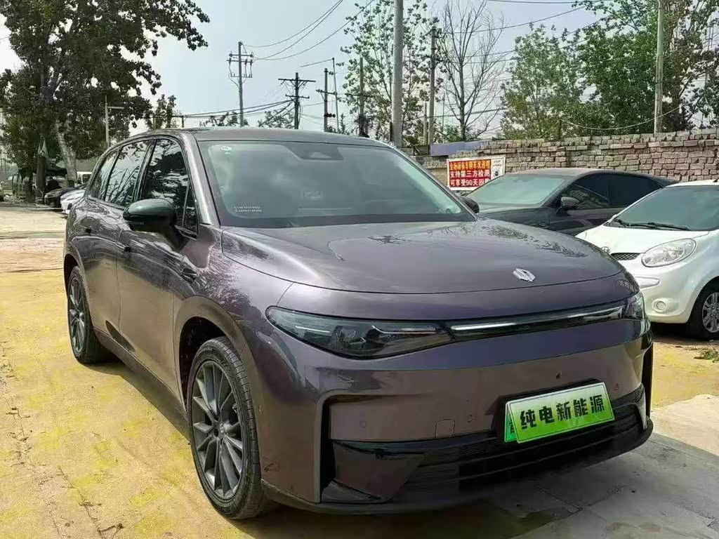 Leapmotor C10