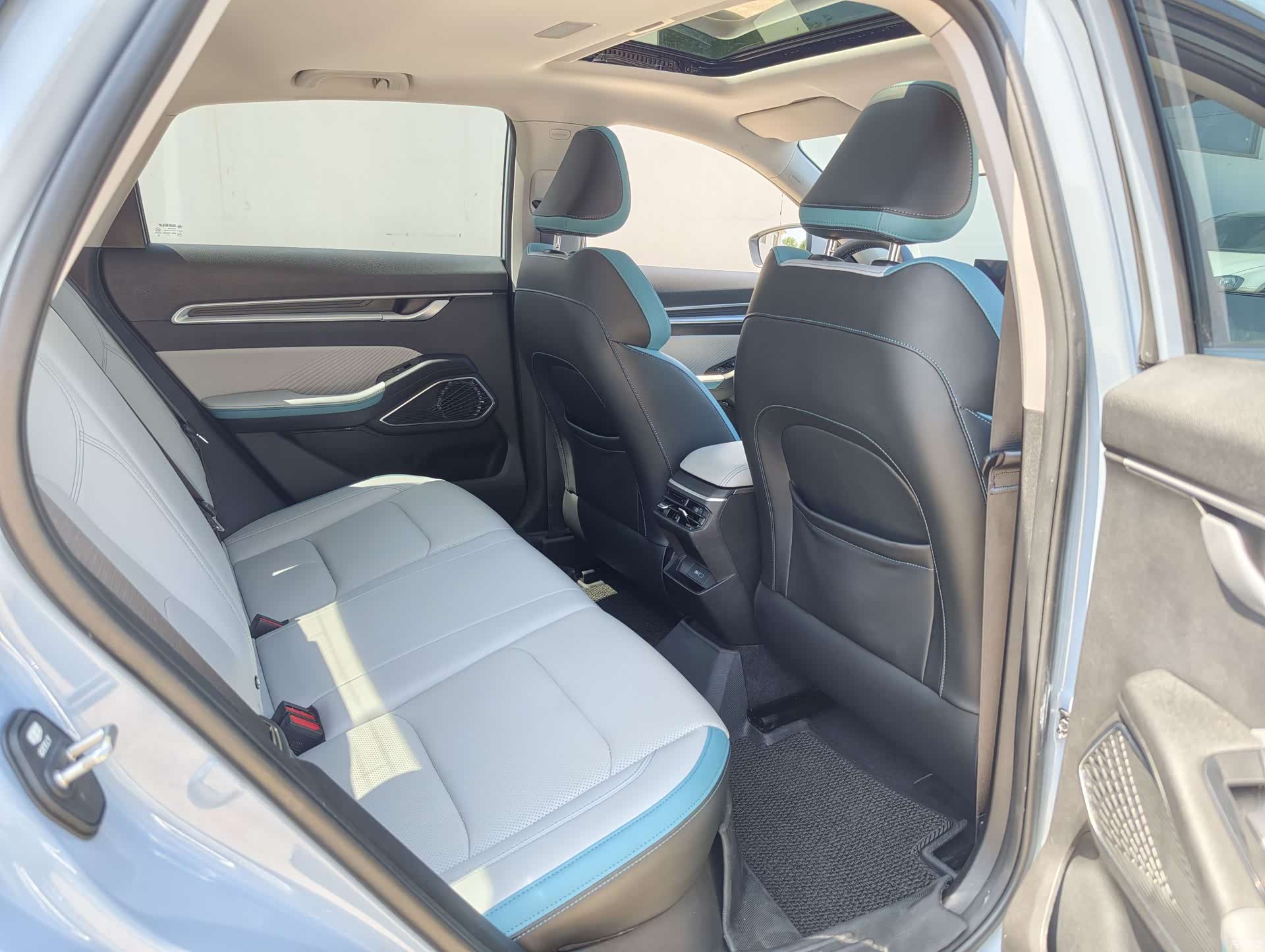 Geely Emgrand, 2024 12