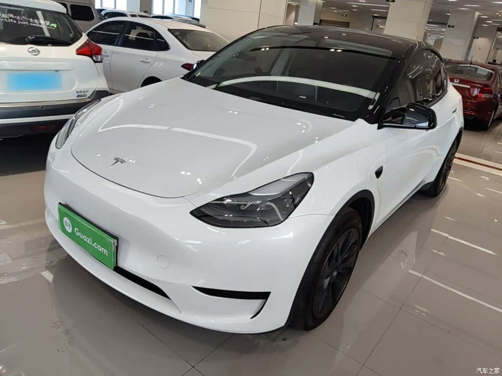 Tesla Model Y, 2024 2