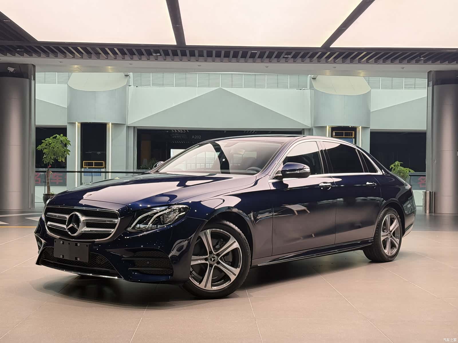 Mercedes-Benz E-Class, 2019 1