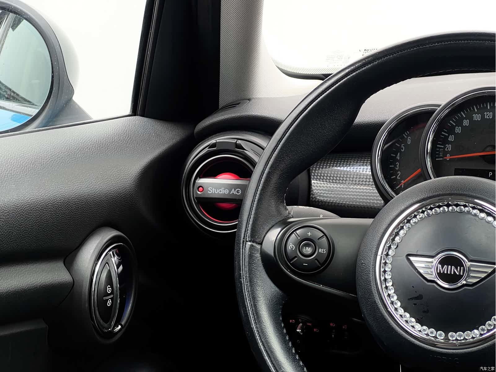 Mini Cooper, 2015 17