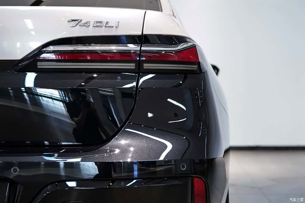BMW 7 Series, 2025 10