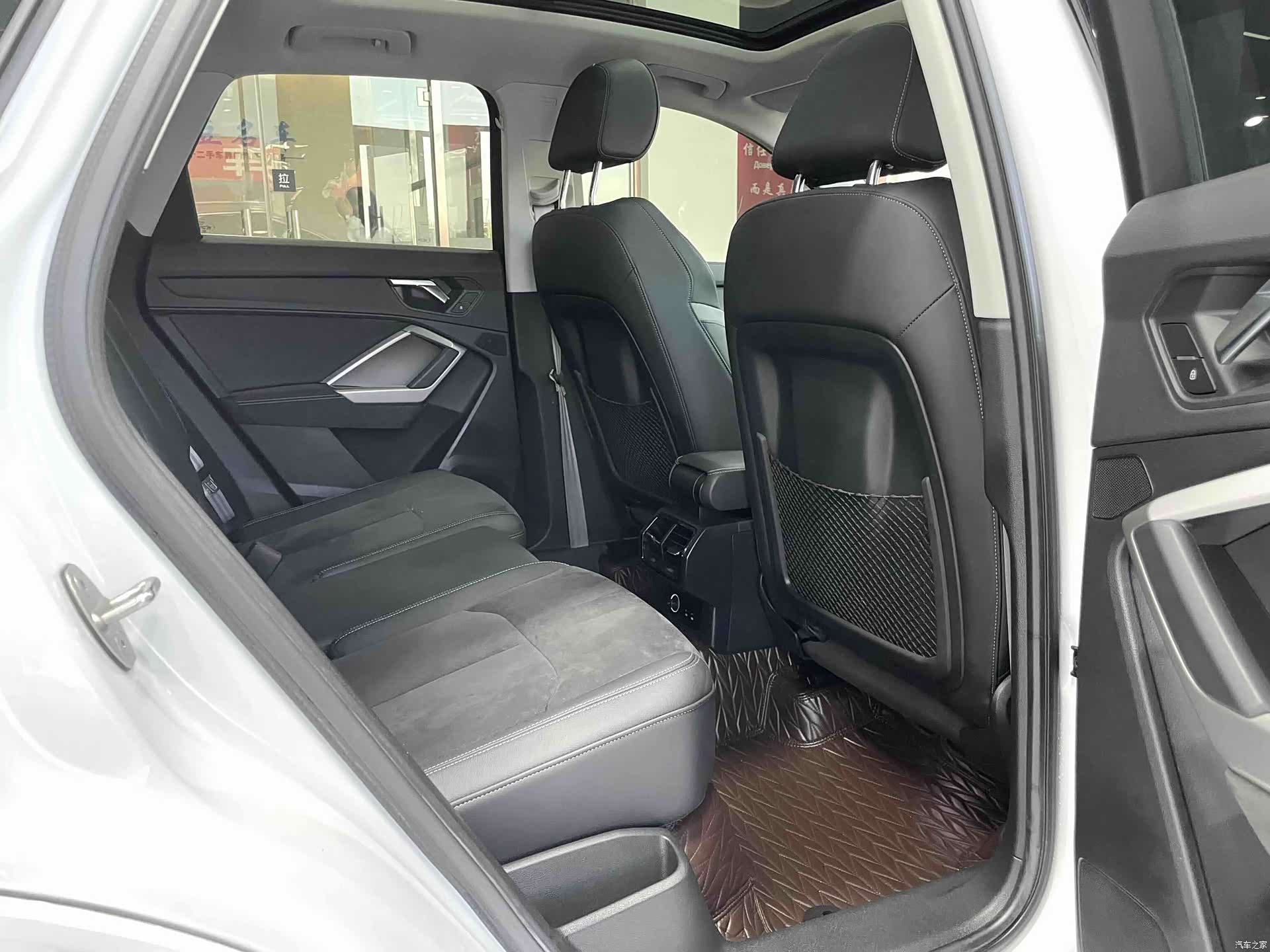 Audi Q3, 2022 13