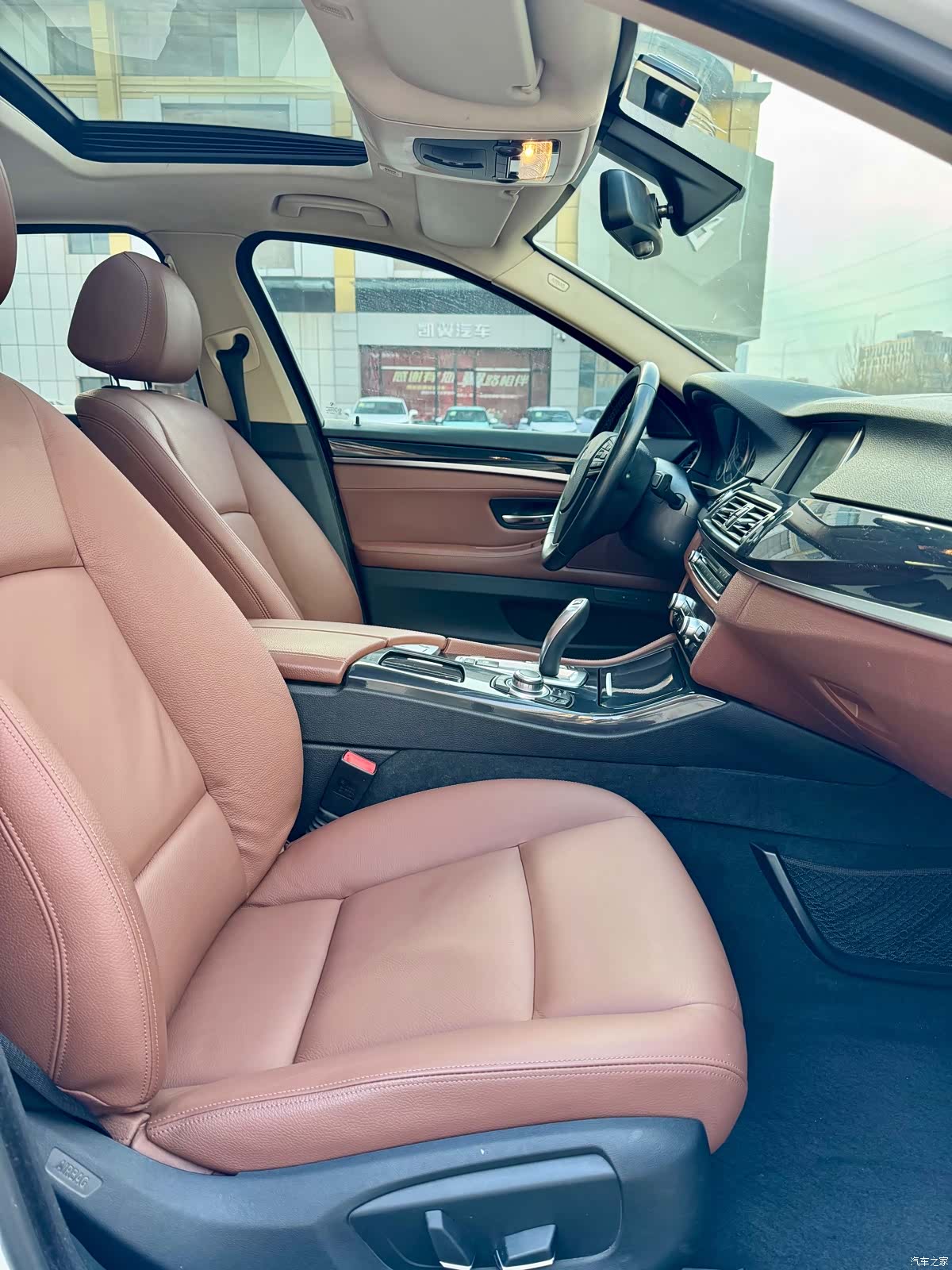 BMW 5 Series, 2014 12