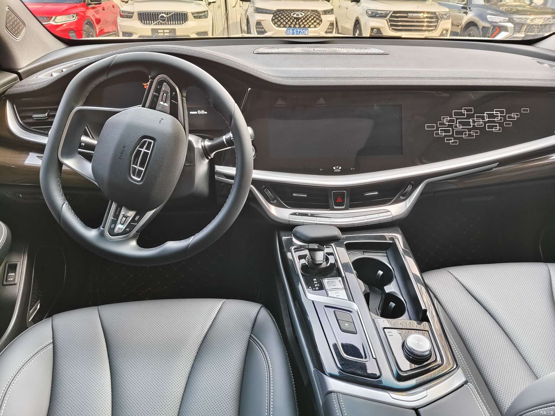 Geely +, 2021 все фото