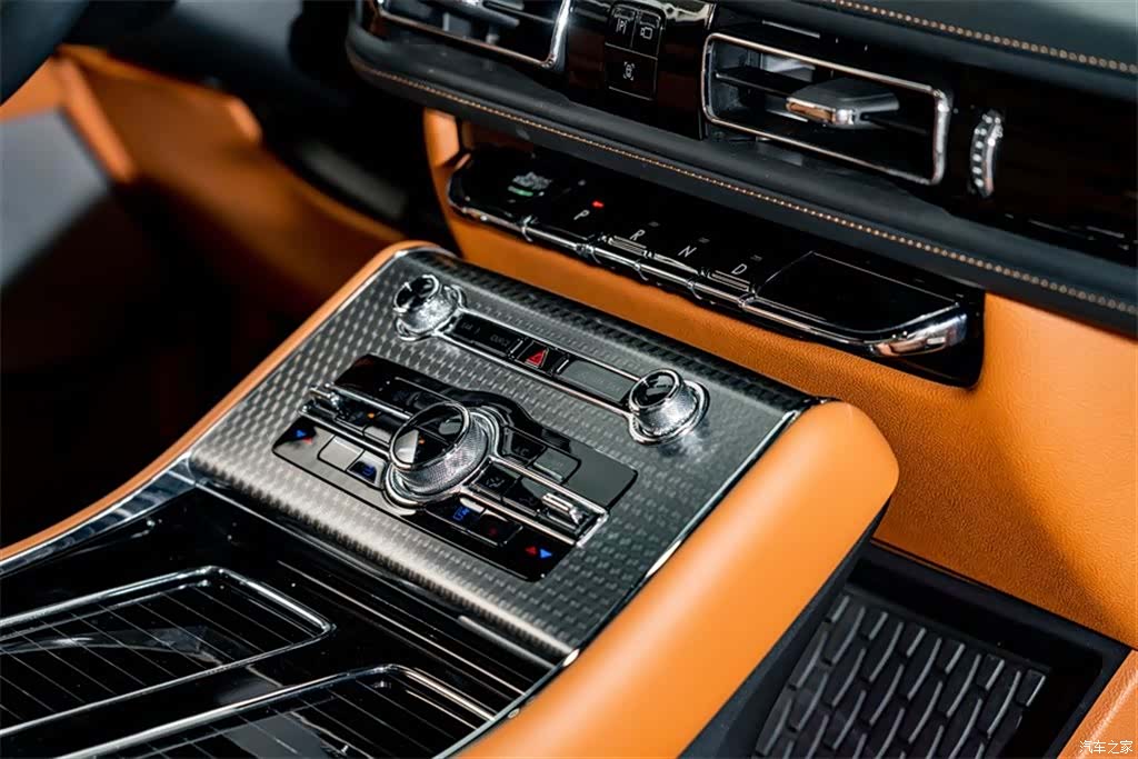 Lincoln Aviator, 2023 21