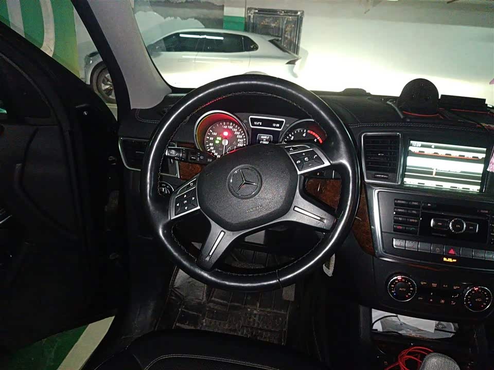 Mercedes-Benz GL grade