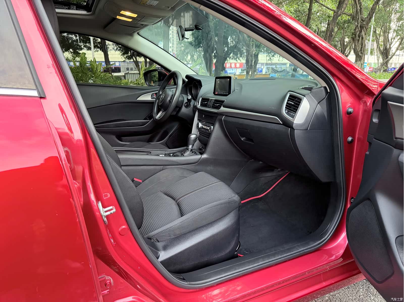 Mazda Mazda3, 2019 12