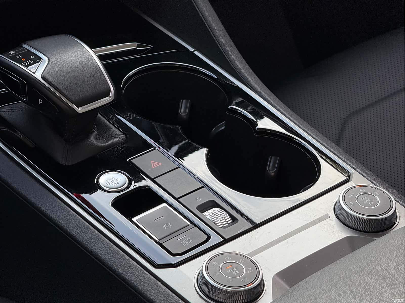 Volkswagen Touareg, 2020 7