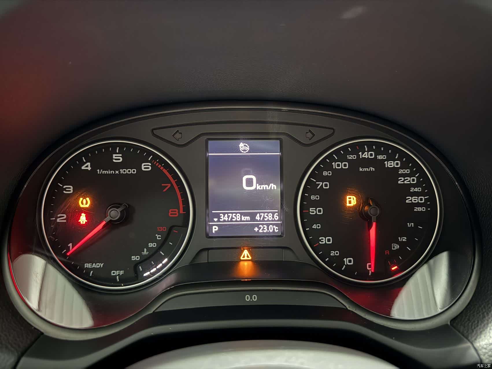 Audi Q2L, 2022 11