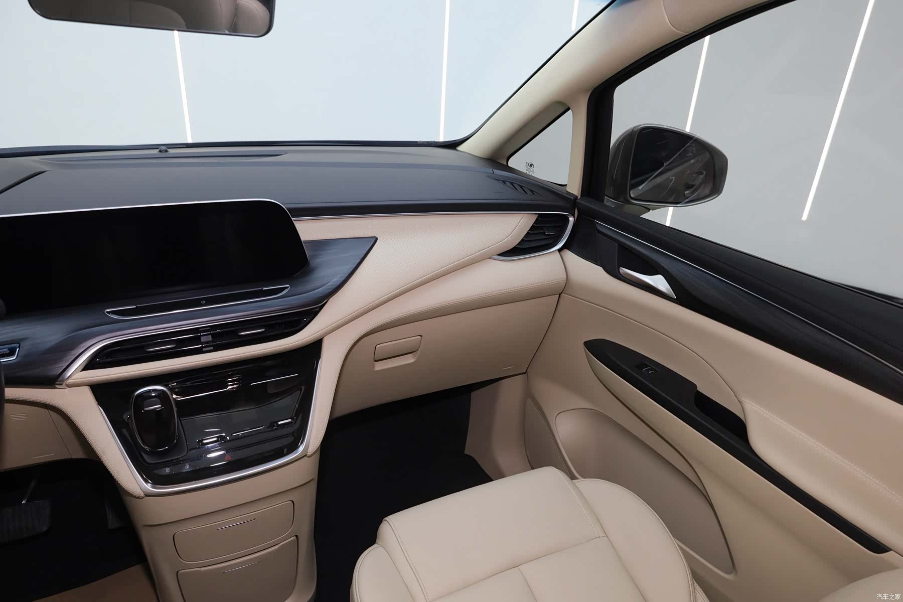 Buick GL8, 2024 30