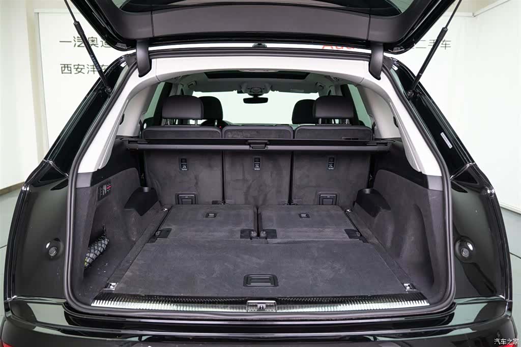 Audi Q7, 2023 9