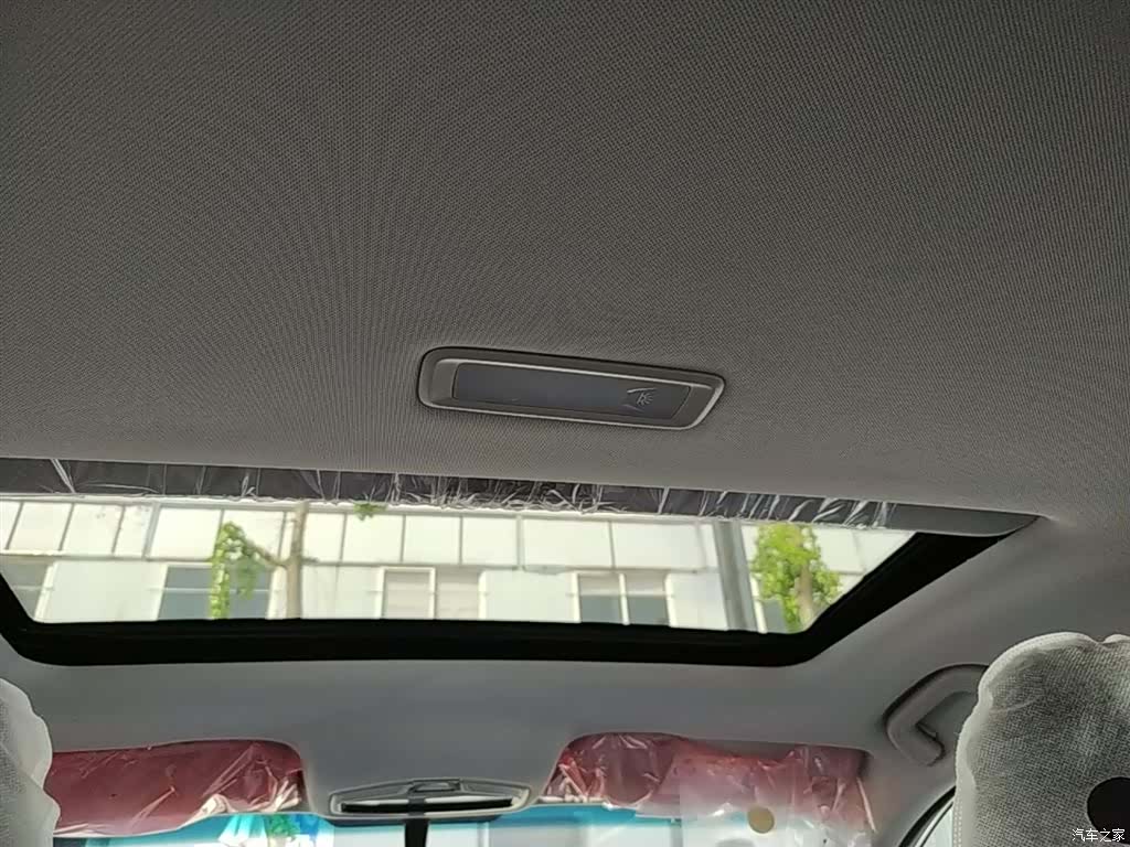 Geely Binray, 2026 18