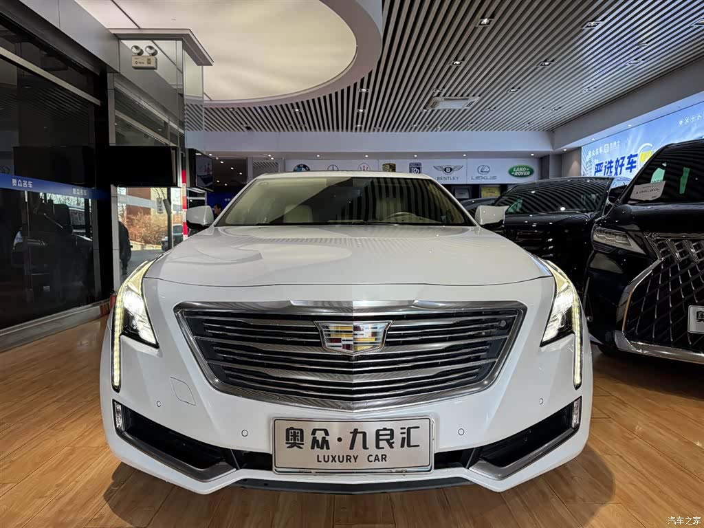 Cadillac CT6, 2016 2