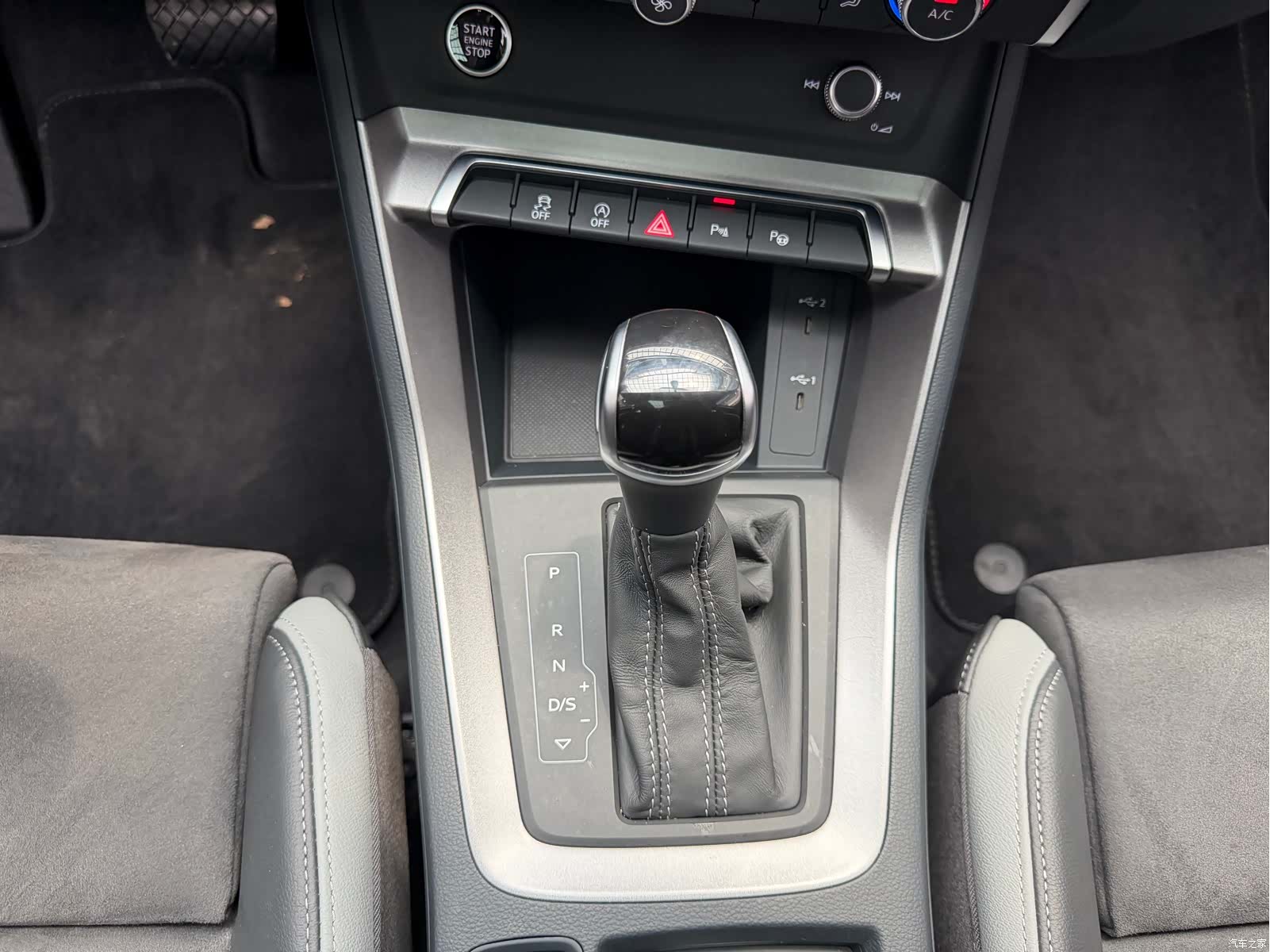 Audi Q3, 2023 16