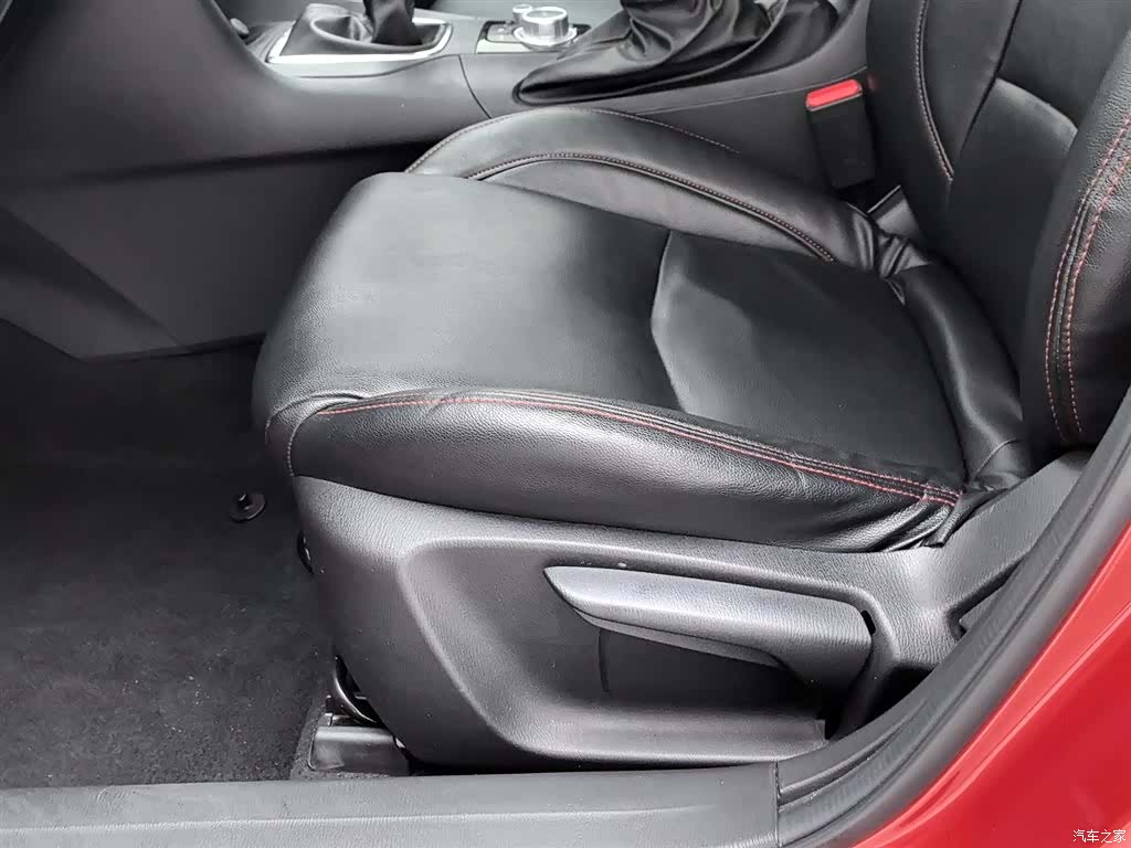 Mazda Mazda3, 2015 20