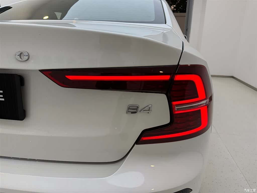 Volvo S60, 2025 8