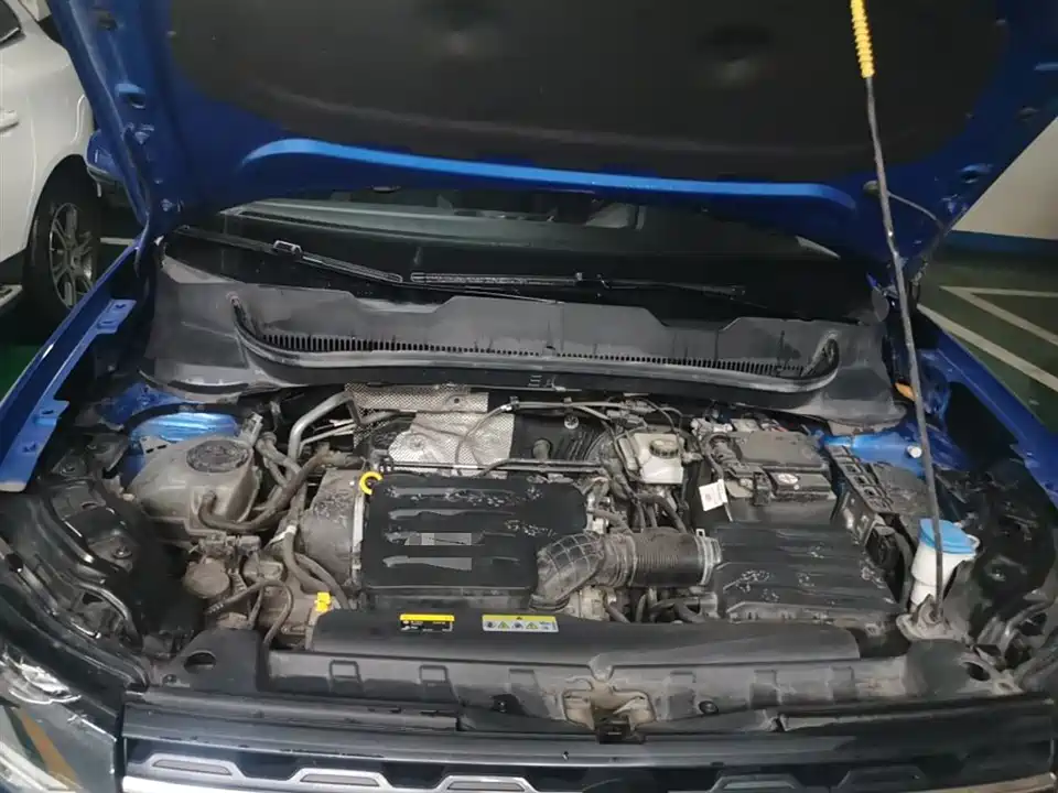 Volkswagen Exploring the shadow