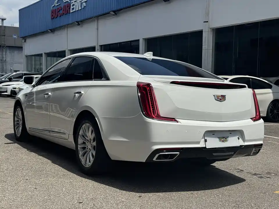 Cadillac XTS