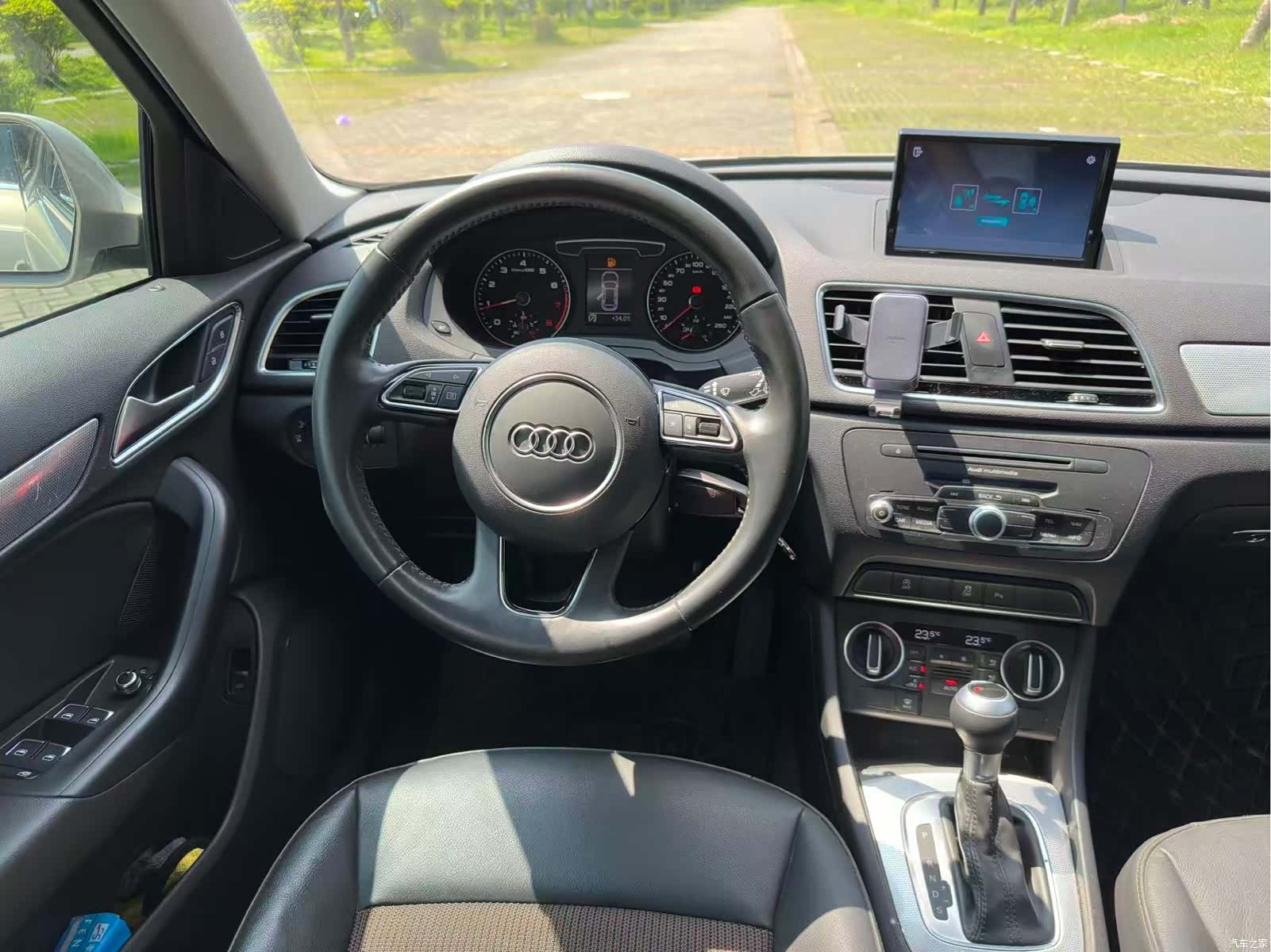 Audi Q3, 2019 6