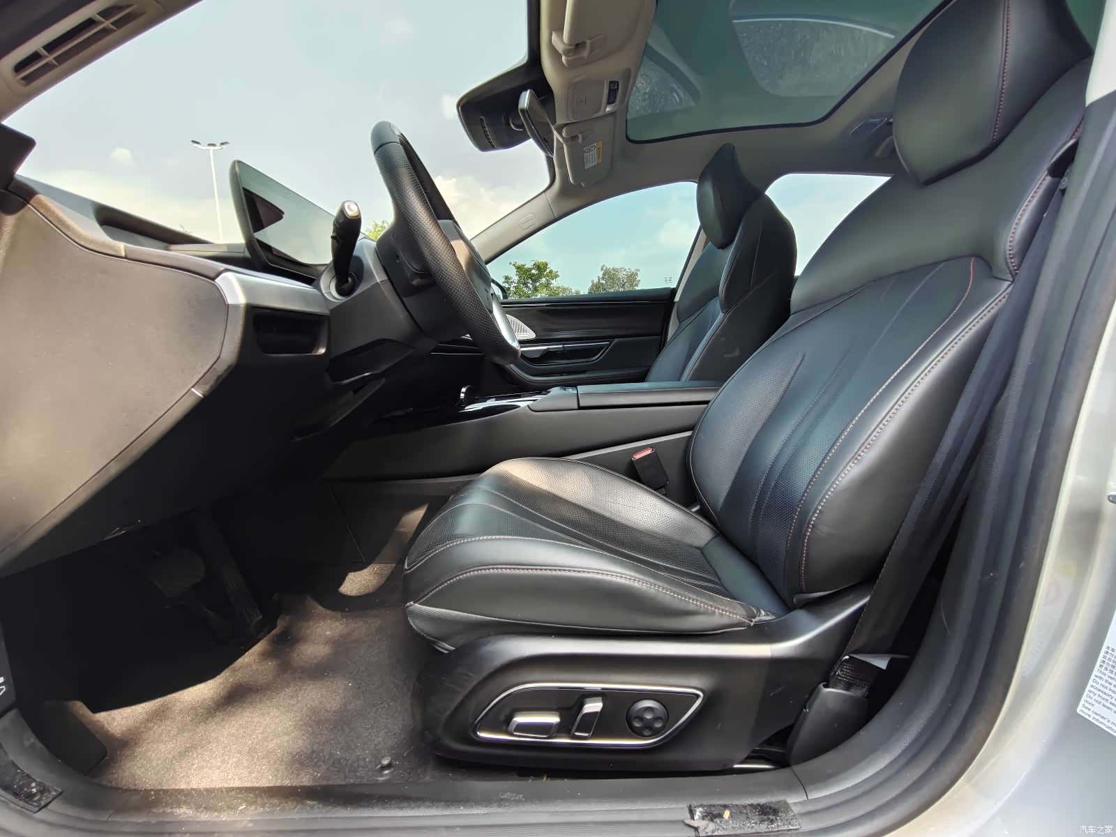 Xpeng P7, 2020 13